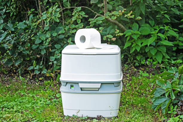 Best Portable restroom trailer rental  in Hokes Bluff, AL